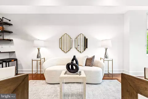 Living - 11 15th St NE #5, Washington, DC 20002 photo 3 of 4