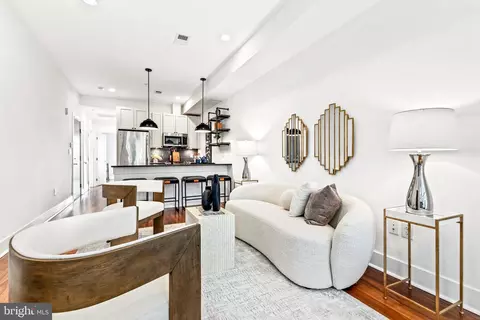 11 15th St NE #5, Washington, DC 20002