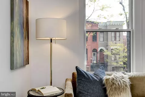 Living - 317 3rd SE #22, Washington, DC 20003 photo 4 of 5