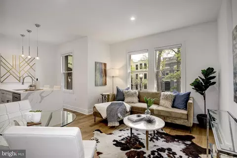 Living - 317 3rd SE #22, Washington, DC 20003 photo 3 of 5