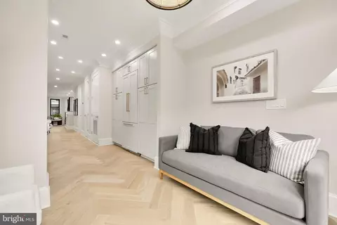 915 10th St NE, Washington, DC 20002 photo 16