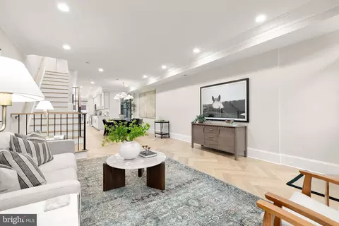 915 10th St NE, Washington, DC 20002 photo 6