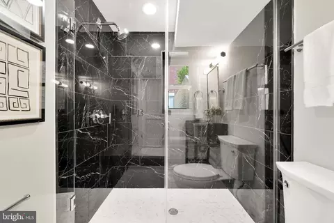 915 10th St NE, Washington, DC 20002 photo 48