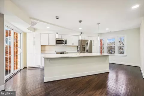 Kitchen - 4427 Macarthur Blvd NW, Washington, DC 20007 photo 4 of 6