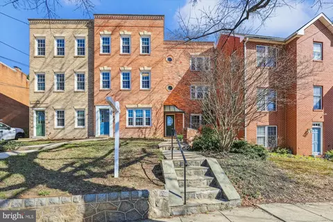 Exterior - 4427 Macarthur Blvd NW, Washington, DC 20007 photo 1 of 7