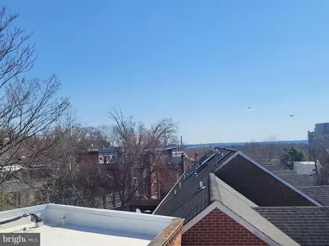 View/Area - 4427 Macarthur Blvd NW, Washington, DC 20007 photo 2 of 2
