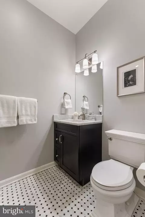 Bath - 529 6th St SE, Washington, DC 20003 photo 3 of 4