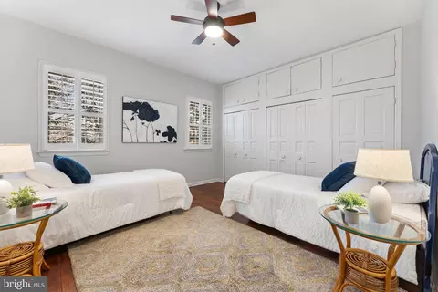 Bedroom - 529 6th St SE, Washington, DC 20003 photo 5 of 6