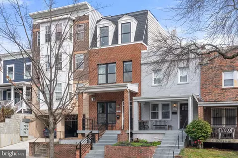 922 15th St SE, Washington, DC 20003 photo 1