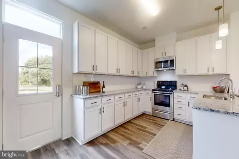 97 49th St SE, Washington, DC 20019 photo 13
