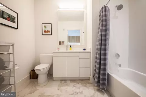 1324 E Street St SE #107, Washington, DC 20003 photo 28