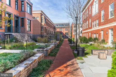 1324 E Street St SE #107, Washington, DC 20003 photo 32