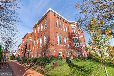1324 E Street St SE #107, Washington, DC 20003 photo 2