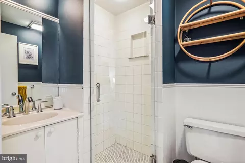 Bath - 125 12th St NE, Washington, DC 20002 photo 4 of 7