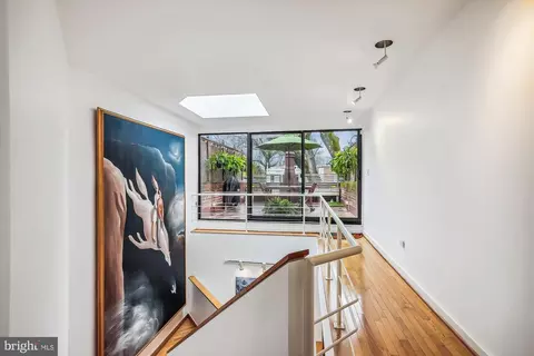 Entry Way - 125 12th St NE, Washington, DC 20002 photo 5 of 6