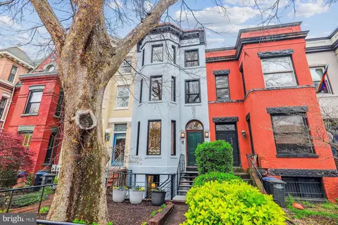 125 12th St NE, Washington, DC 20002