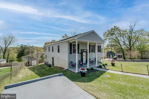 5901 Eads St NE, Washington, DC 20019