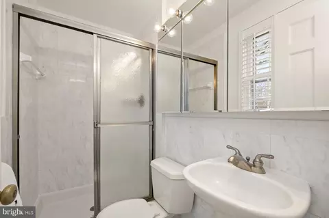 4751 Berkeley Ter NW, Washington, DC 20007 photo 13