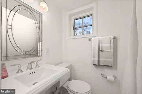 4751 Berkeley Ter NW, Washington, DC 20007 photo 23