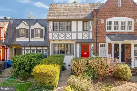 4462 Reservoir Rd NW, Washington, DC 20007