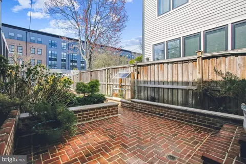 Exterior - 523 14th St SE, Washington, DC 20003 photo 9 of 31