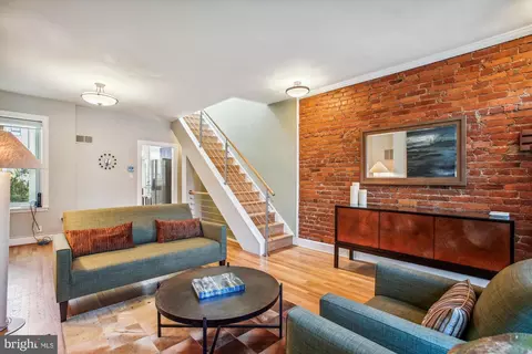 Other - 523 14th St SE, Washington, DC 20003 photo 2 of 38