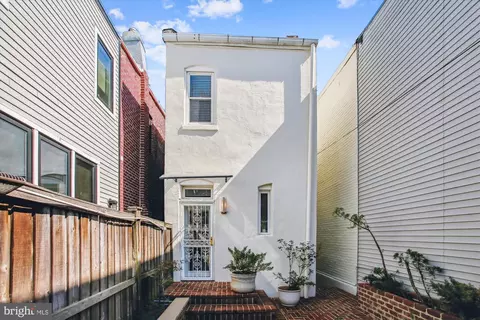 Exterior - 523 14th St SE, Washington, DC 20003 photo 11 of 31