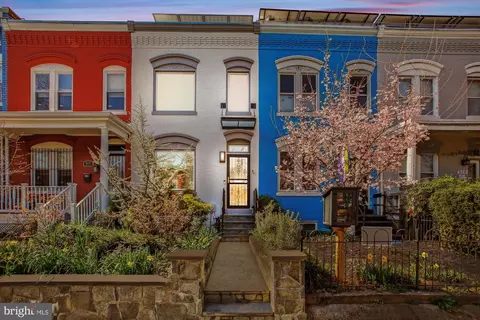 Exterior - 523 14th St SE, Washington, DC 20003 photo 4 of 31