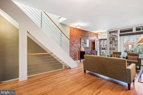 Other - 523 14th St SE, Washington, DC 20003 photo 4 of 38