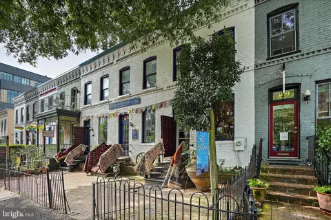 Exterior - 523 14th St SE, Washington, DC 20003 photo 30 of 31
