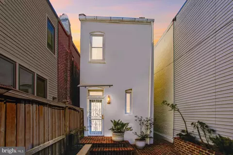 Exterior - 523 14th St SE, Washington, DC 20003 photo 5 of 31