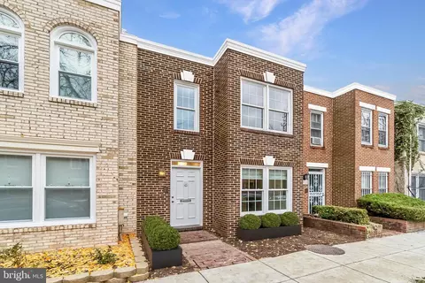 1410 Carrollsburg Pl SW, Washington, DC 20024