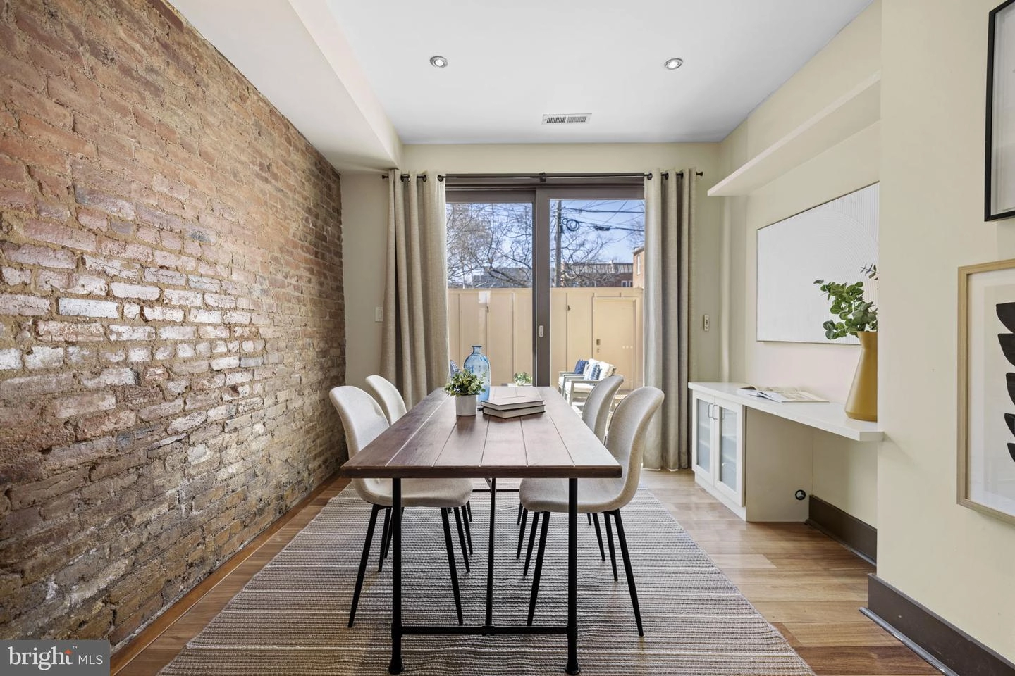 Dining - 706 4th St NE, Washington, DC 20002 photo 1 of 2