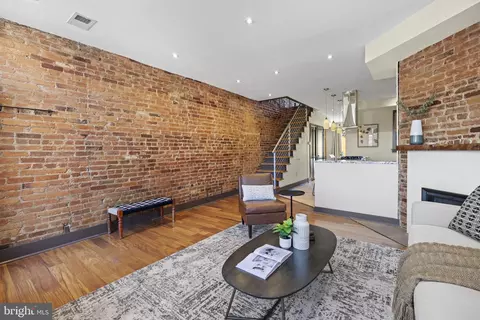 Living - 706 4th St NE, Washington, DC 20002 photo 5 of 5