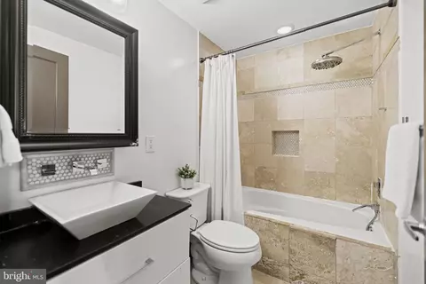 Bath - 706 4th St NE, Washington, DC 20002 photo 3 of 3