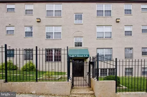 11 46th St SE #201, Washington, DC 20019