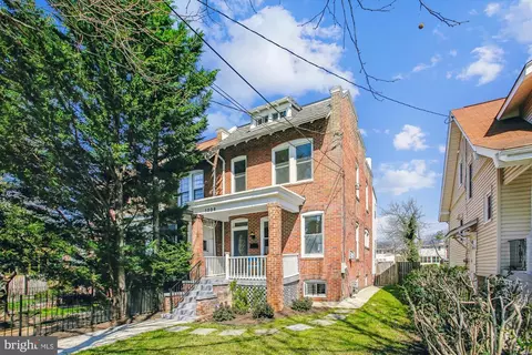 1026 Girard St NE, Washington, DC 20017