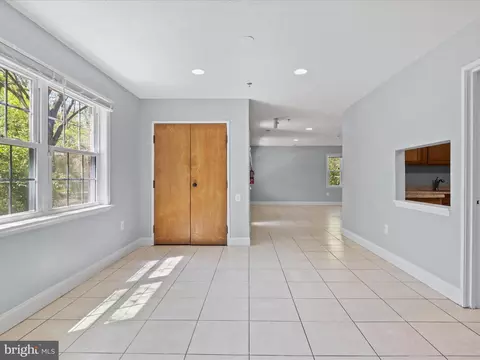 Entry Way - 401 56th St NE, Washington, DC 20019 photo 2 of 2