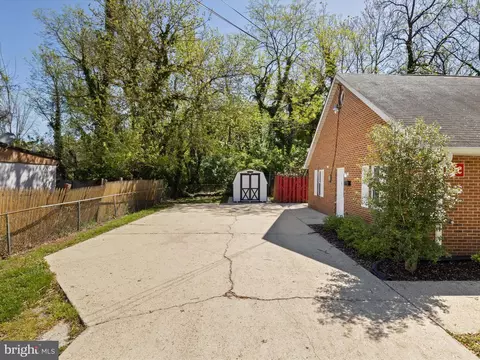 Exterior - 401 56th St NE, Washington, DC 20019 photo 4 of 11