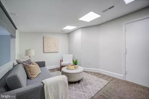 Other - 676 4th St NE #404, Washington, DC 20002 photo 4 of 9