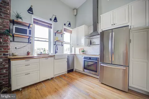 Kitchen - 676 4th St NE #404, Washington, DC 20002 photo 3 of 4