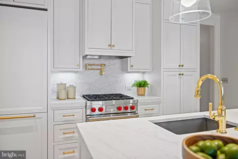 1667 Avon Pl NW, Washington, DC 20007 photo 14