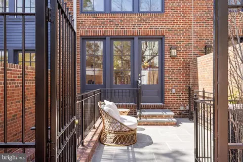 1667 Avon Pl NW, Washington, DC 20007 photo 24