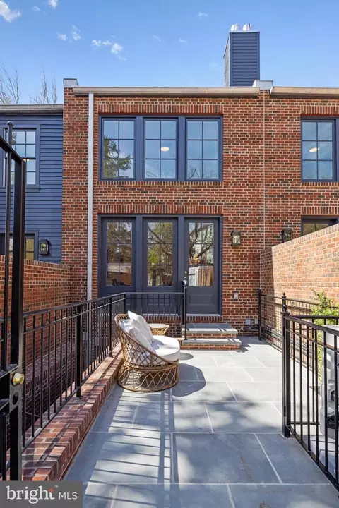 1667 Avon Pl NW, Washington, DC 20007 photo 23