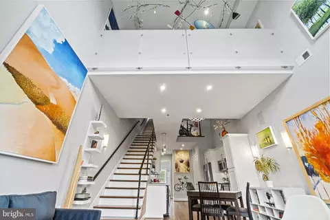Entry Way - 1621 D St SE #2, Washington, DC 20003 photo 1 of 4