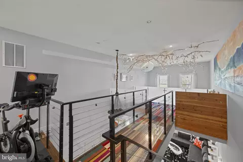 Entry Way - 1621 D St SE #2, Washington, DC 20003 photo 2 of 4