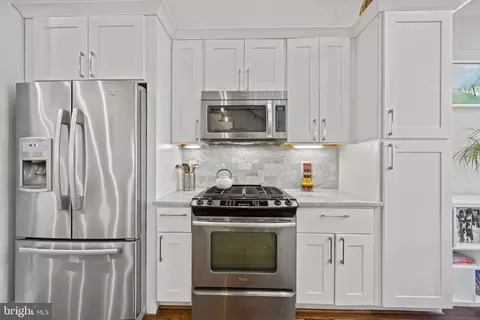 Kitchen - 1621 D St SE #2, Washington, DC 20003 photo 3 of 8