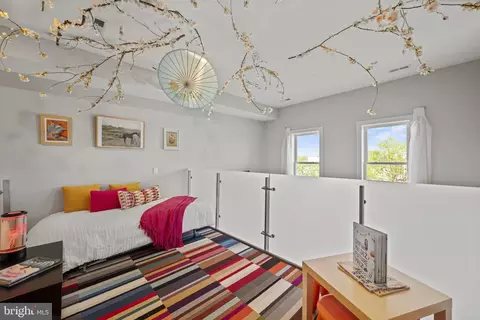 Bedroom - 1621 D St SE #2, Washington, DC 20003 photo 6 of 7