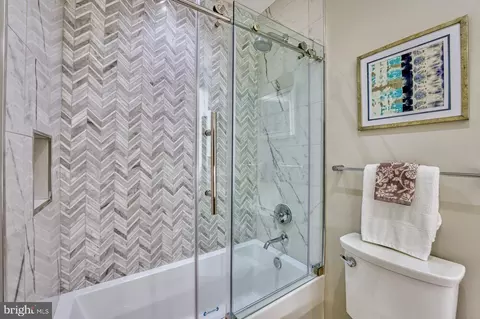 646 H St NE #PH-3, Washington, DC 20002 photo 6