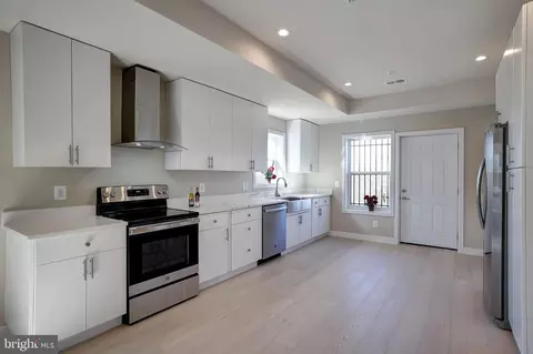 4000 D St SE, Washington, DC 20019 photo 16
